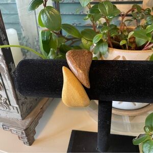 Vintage Two-Tone Wood Brown and Blonde Hinged Bracelet